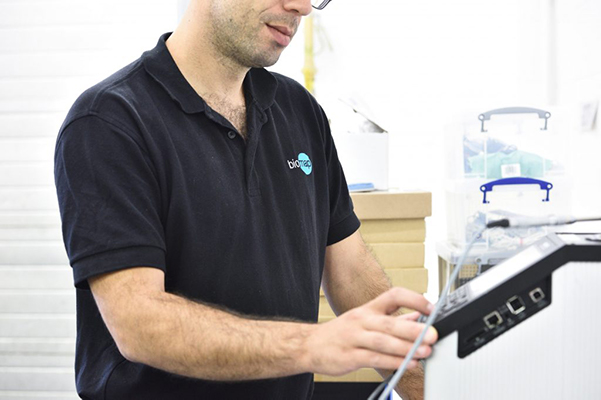 using software for maintenance of laboratory equipment